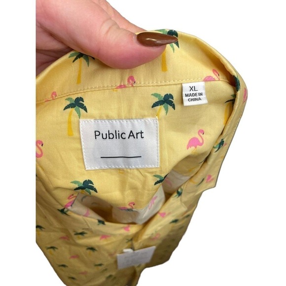 Public Art Flamingo Palm Men’s Yellow Short Sleeve Shirt Size XL - Picture 6 of 8